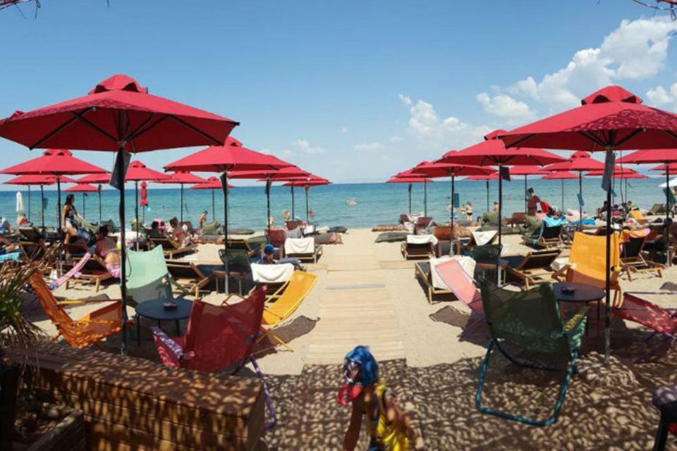 Apartment By The Beach With Amazing Sea View Peraía Exteriör bild