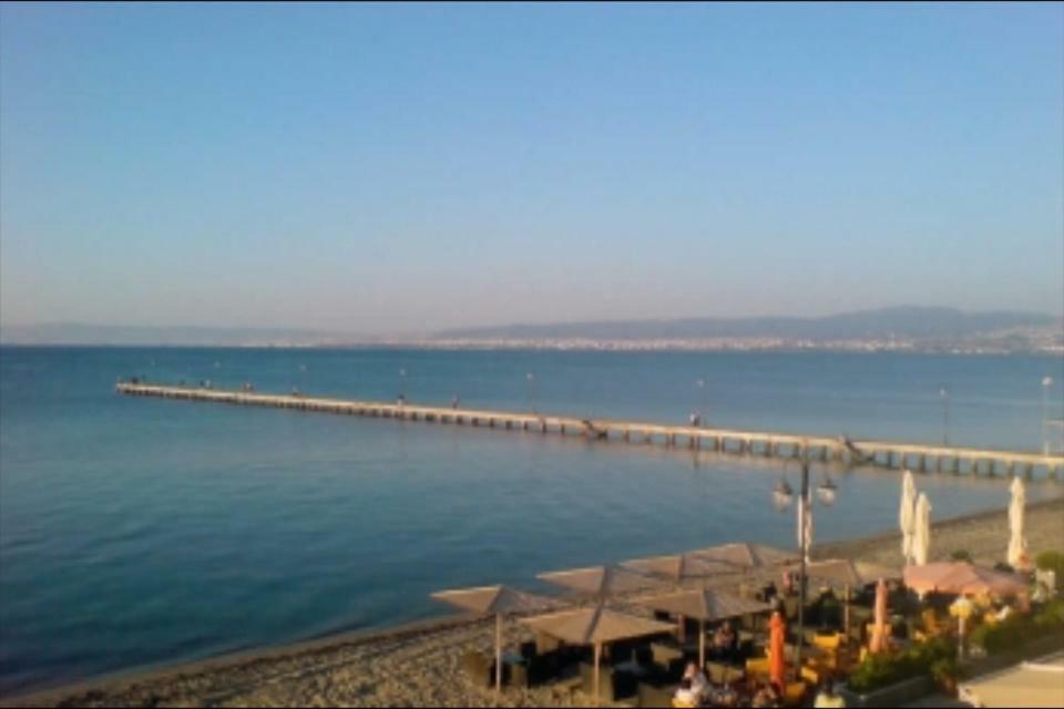 Apartment By The Beach With Amazing Sea View Peraía Exteriör bild
